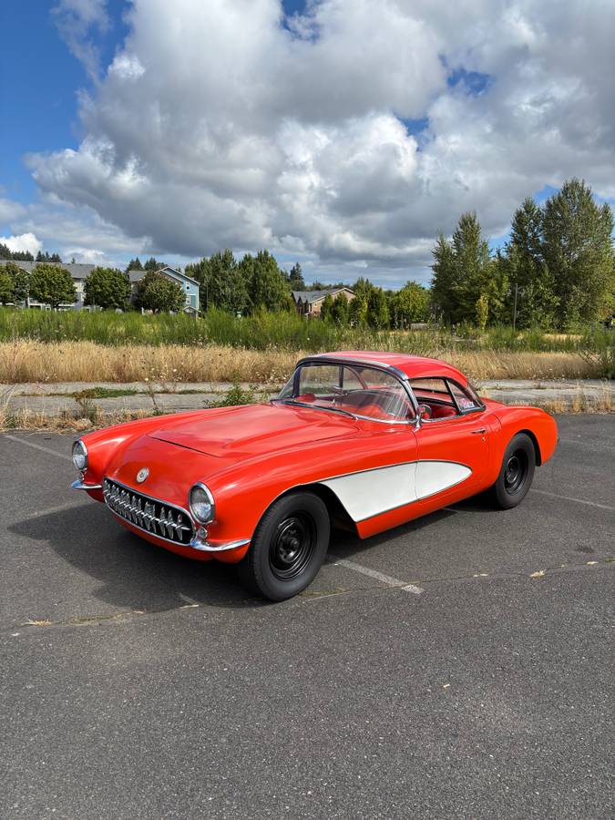 Chevrolet-corvette-1956