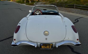 Chevrolet-corvette-1959-13