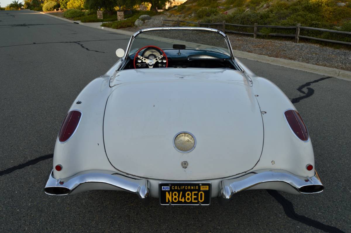 Chevrolet-corvette-1959-13