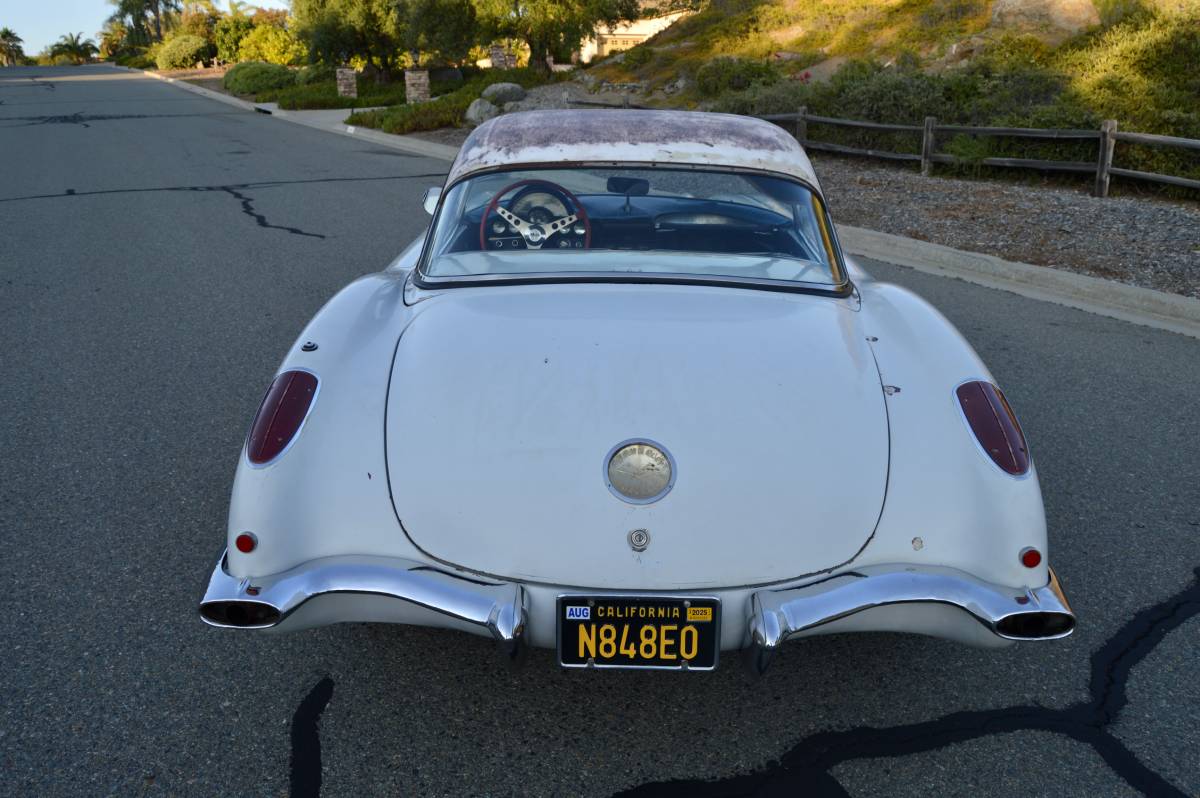 Chevrolet-corvette-1959-15