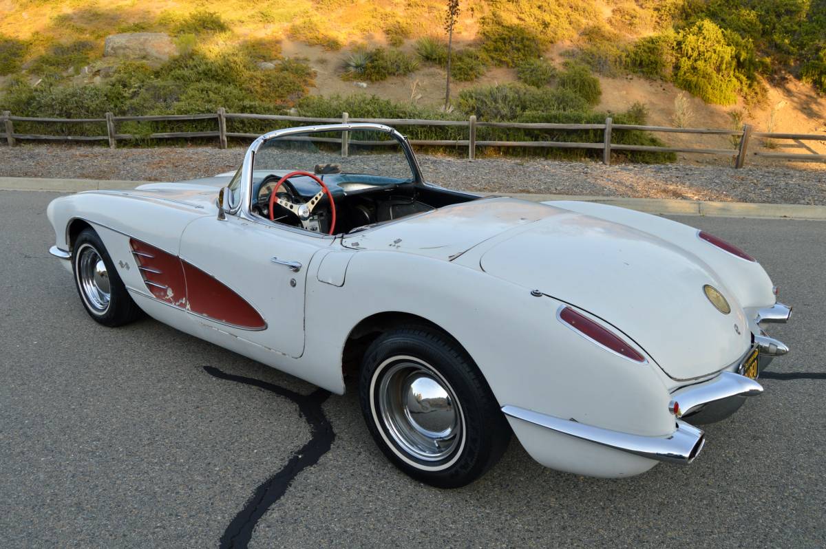 Chevrolet-corvette-1959-5