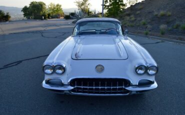 Chevrolet-corvette-1959-8