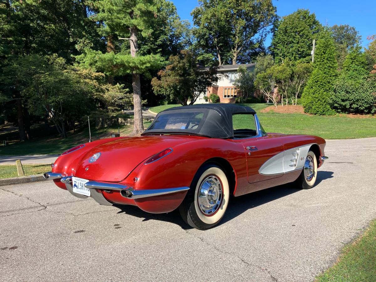Chevrolet-corvette-1960-custom-14