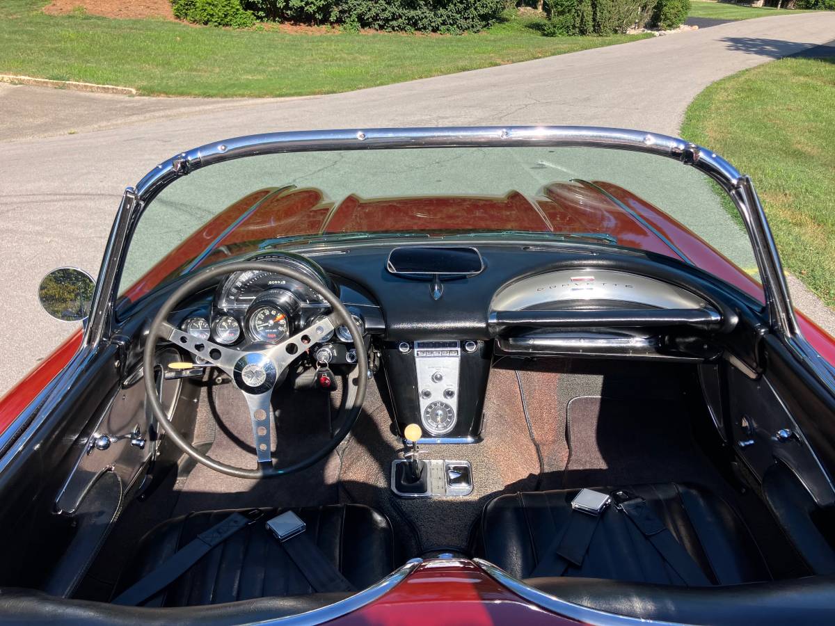 Chevrolet-corvette-1960-custom-5