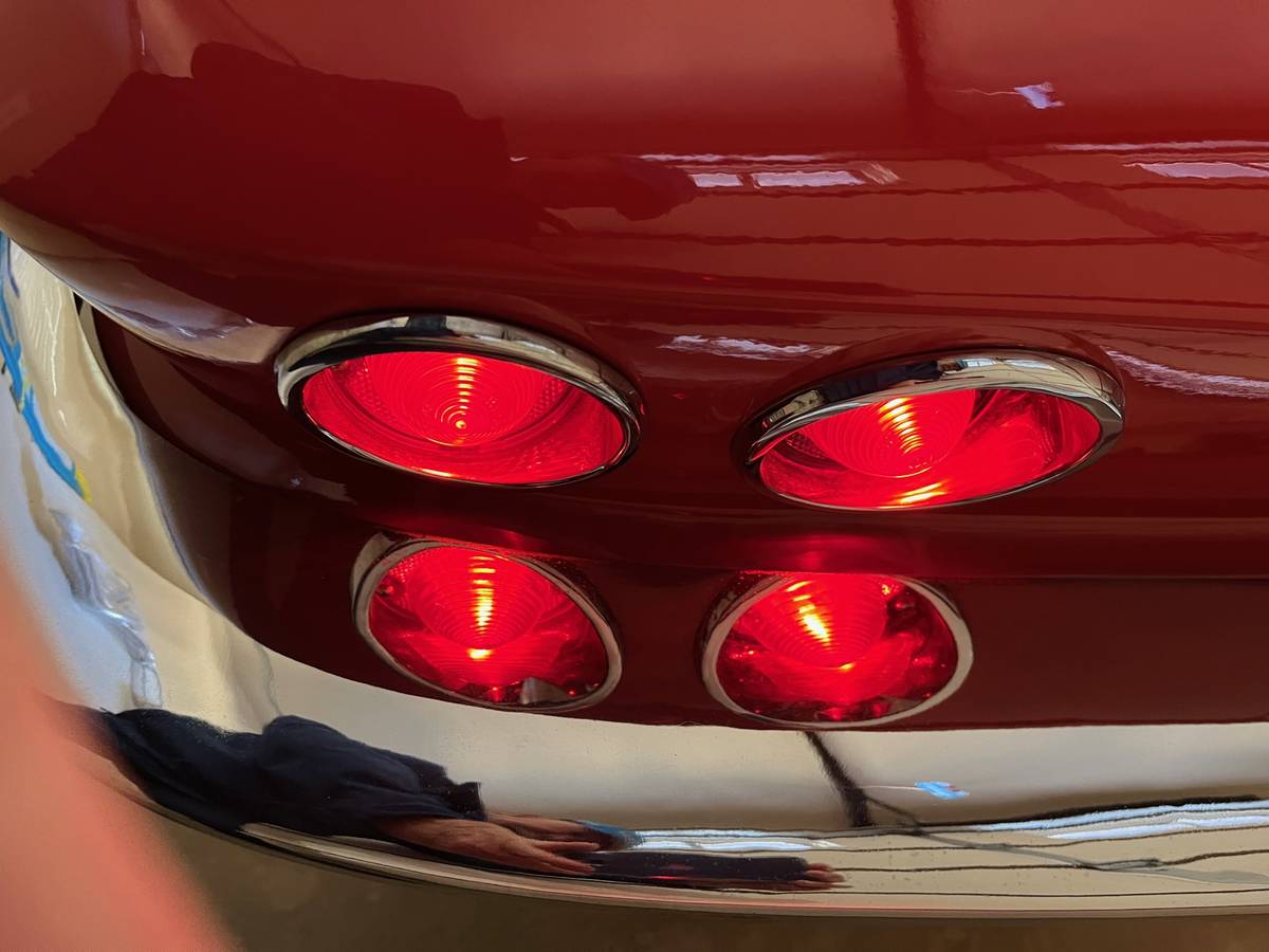 Chevrolet-corvette-1963-red-12