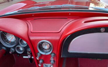 Chevrolet-corvette-1963-red-4