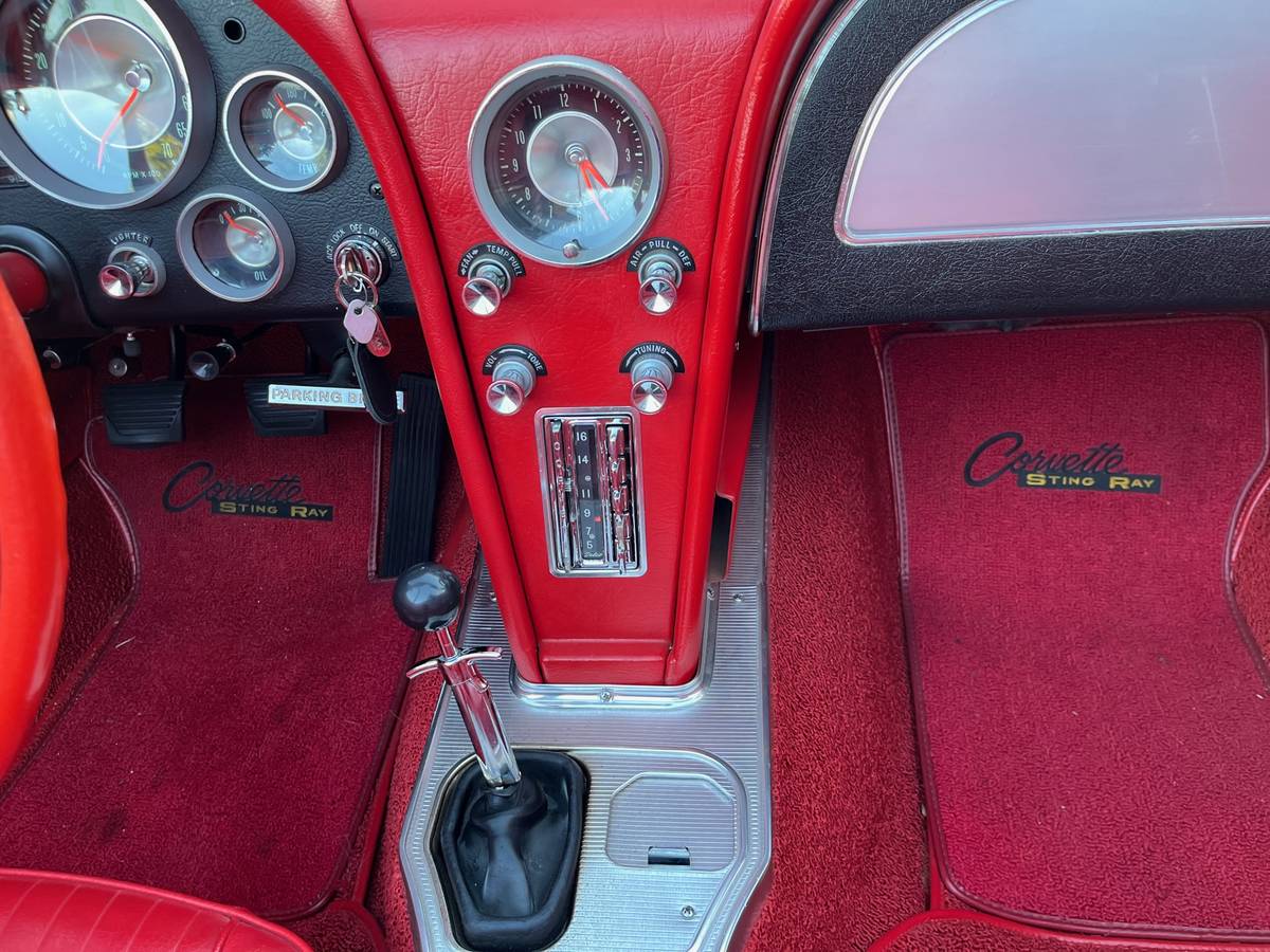Chevrolet-corvette-1963-red-6