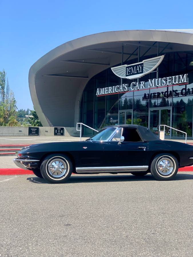 Chevrolet-corvette-1964-black