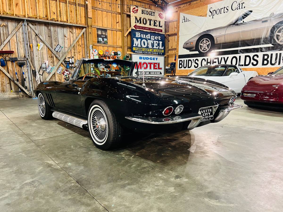 Chevrolet-corvette-1965-black-1