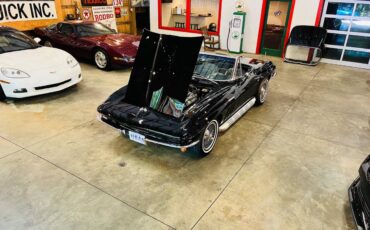 Chevrolet-corvette-1965-black-11