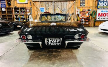 Chevrolet-corvette-1965-black-21