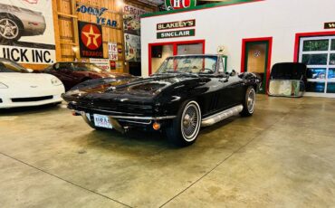 Chevrolet-corvette-1965-black-48