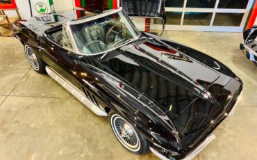 Chevrolet-corvette-1965-black-53