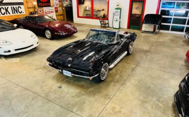 Chevrolet-corvette-1965-black-7