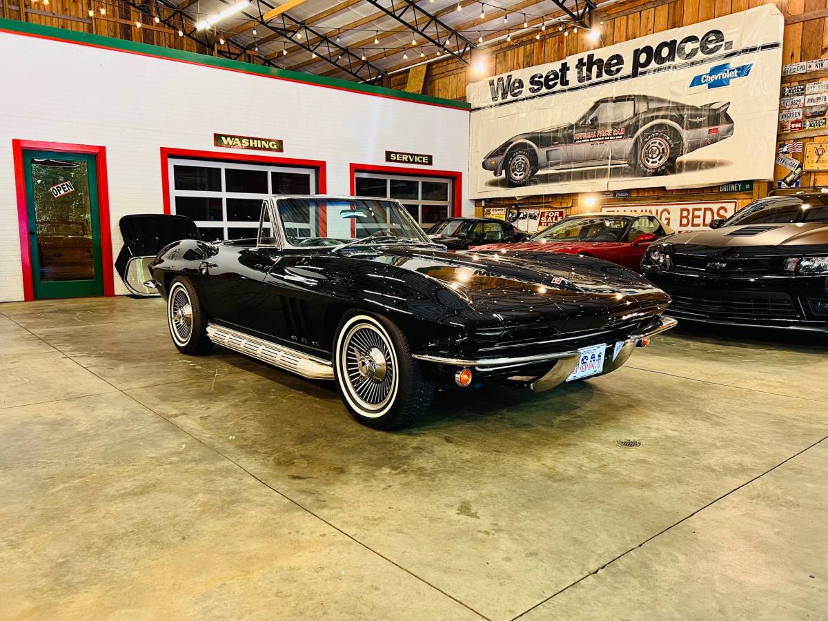 Chevrolet-corvette-1965-black-70