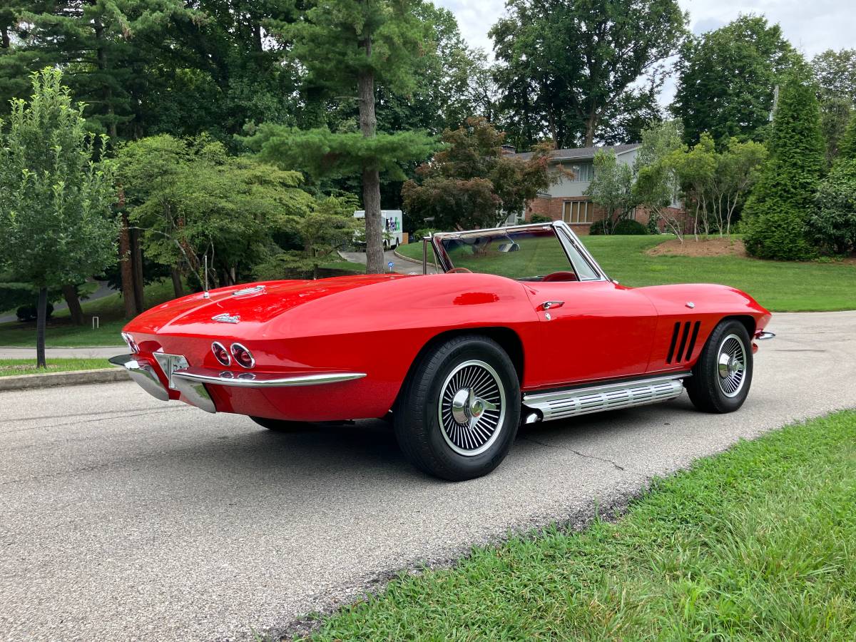 Chevrolet-corvette-1965-red-2
