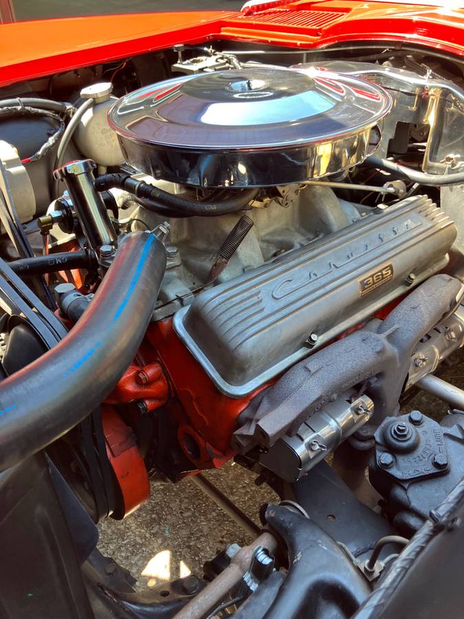 Chevrolet-corvette-1965-red-8