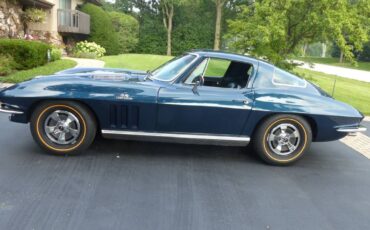 Chevrolet-corvette-1966-blue-12