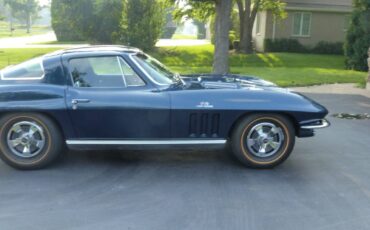 Chevrolet-corvette-1966-blue-4