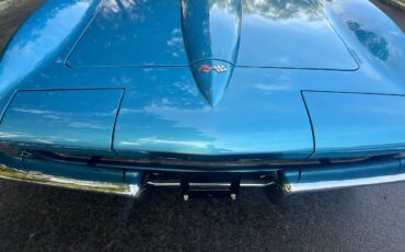 Chevrolet-corvette-1967-blue-12