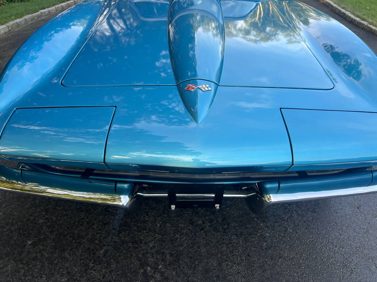 Chevrolet-corvette-1967-blue-12