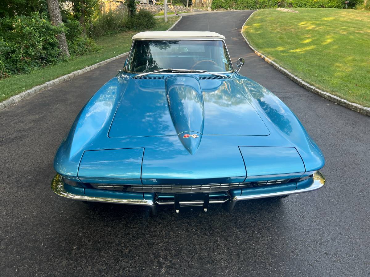 Chevrolet-corvette-1967-blue-2