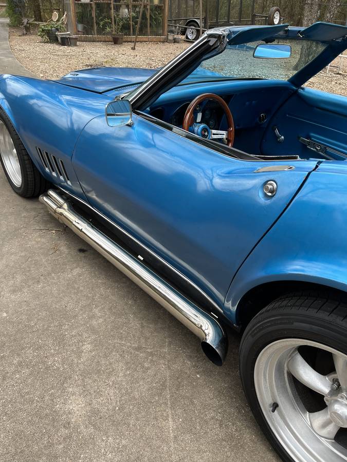 Chevrolet-corvette-1968-blue-1