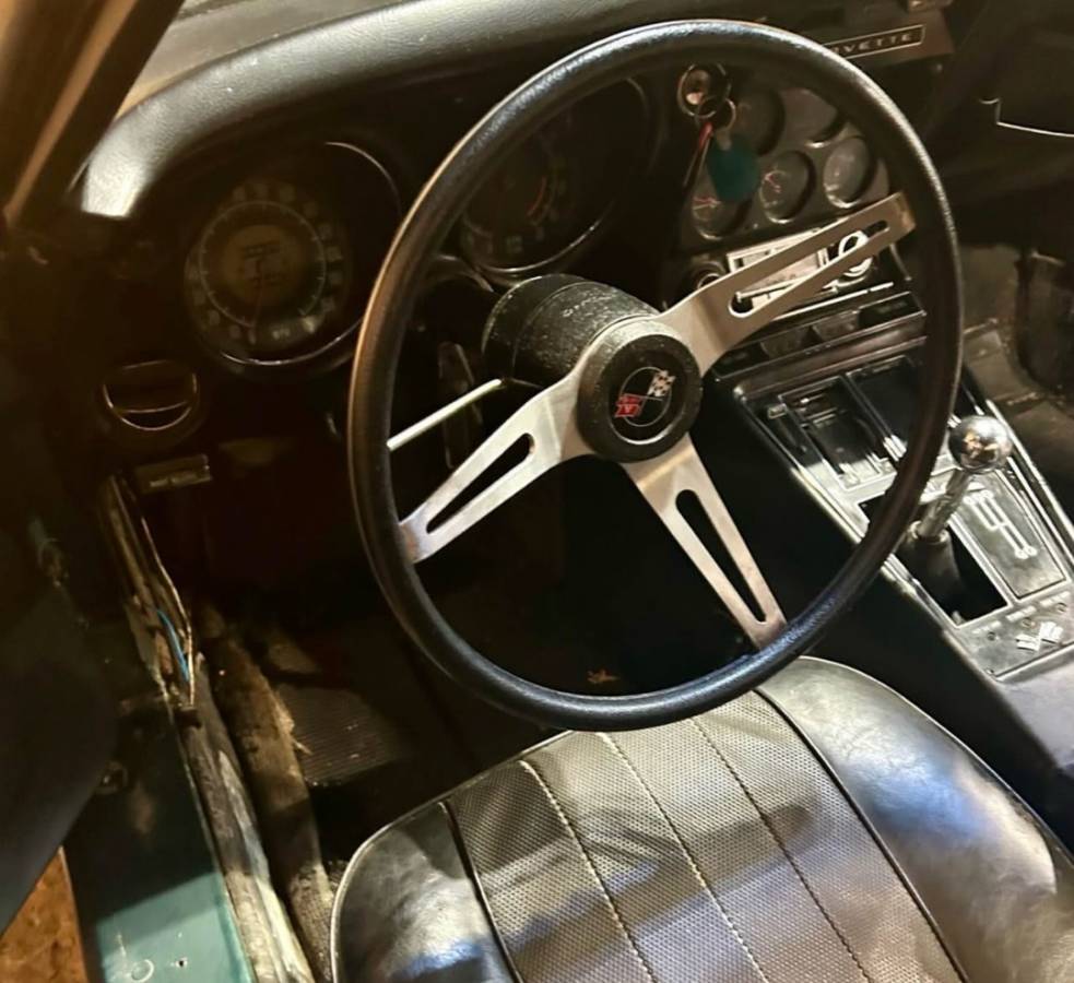 Chevrolet-corvette-1968-green-13