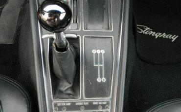 Chevrolet-corvette-1969-23
