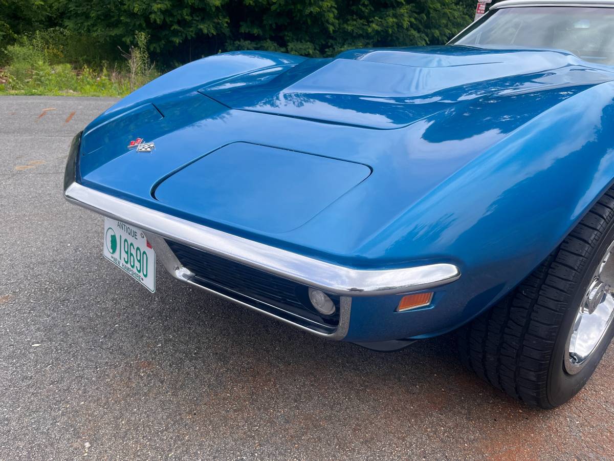 Chevrolet-corvette-1969-blue-11