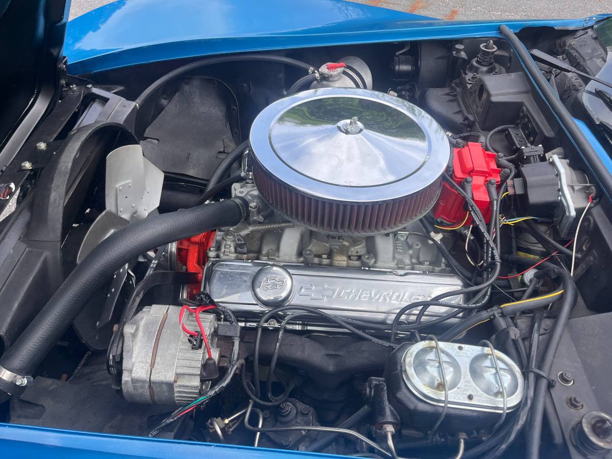 Chevrolet-corvette-1969-blue-18