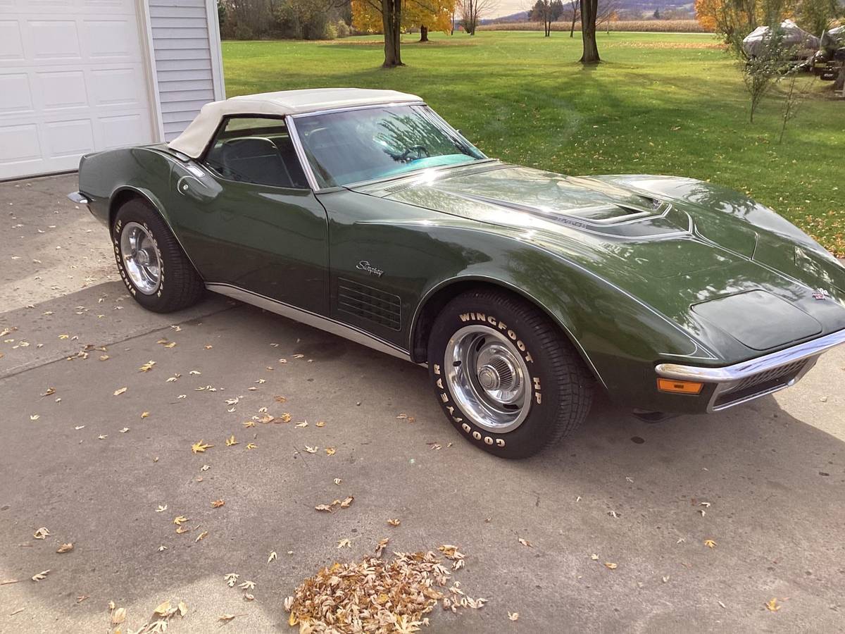 Chevrolet-corvette-1970-green-8