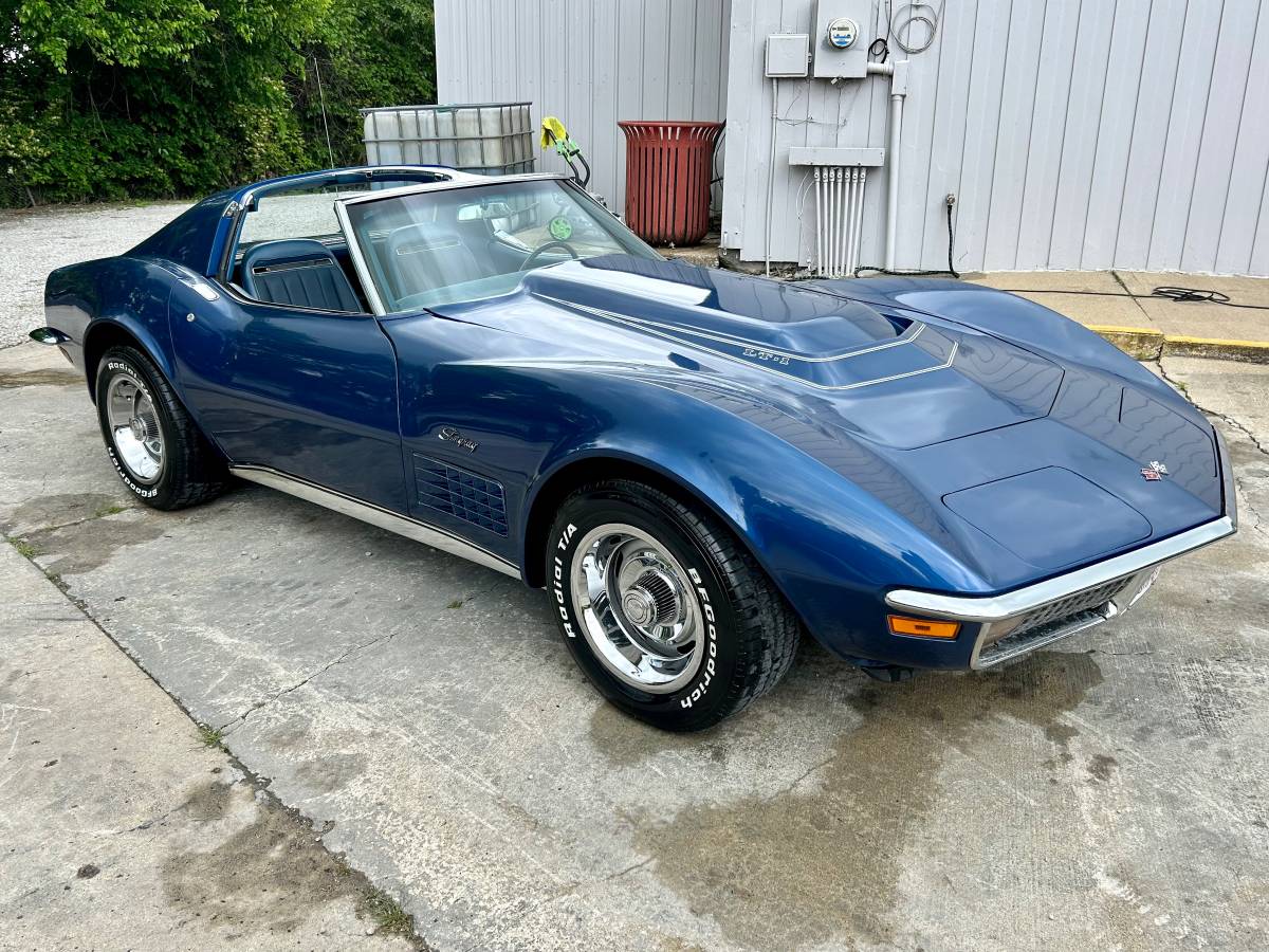 Chevrolet-corvette-1971-2