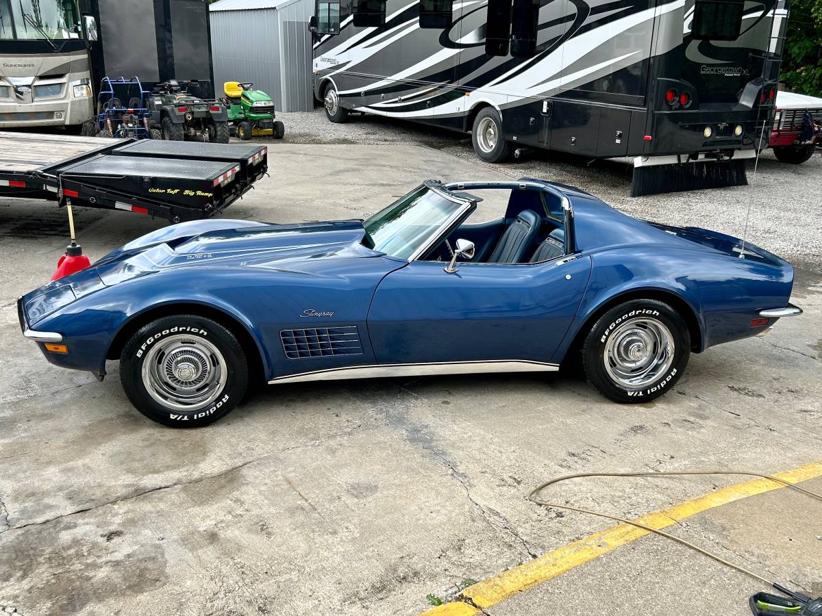 Chevrolet-corvette-1971-20