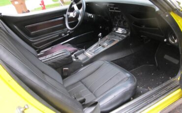 Chevrolet-corvette-1971-yellow-12