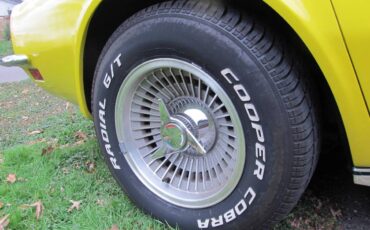 Chevrolet-corvette-1971-yellow-17