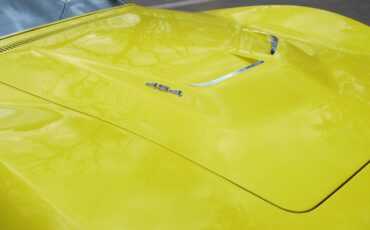Chevrolet-corvette-1971-yellow-18