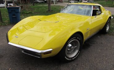 Chevrolet-corvette-1971-yellow-2