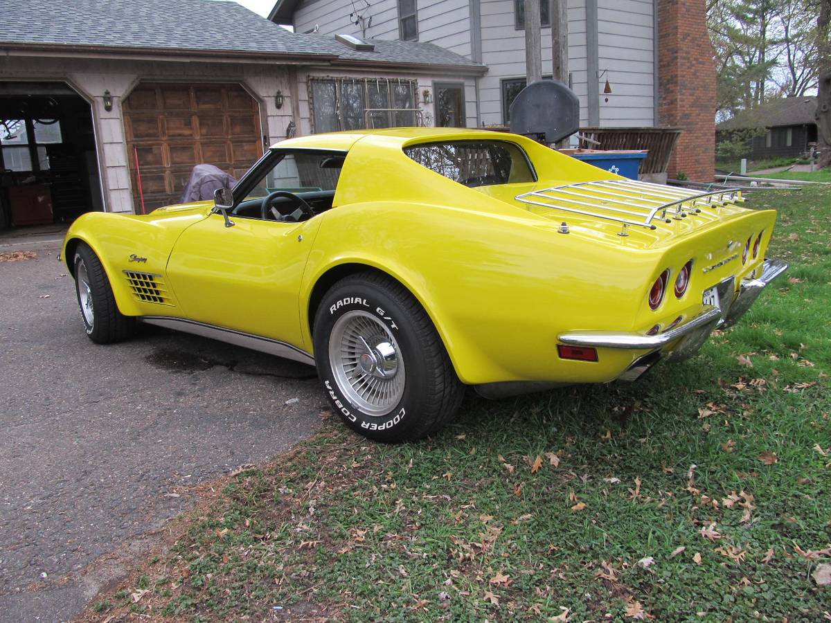 Chevrolet-corvette-1971-yellow-3