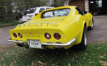 Chevrolet-corvette-1971-yellow-5