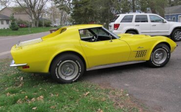 Chevrolet-corvette-1971-yellow-7