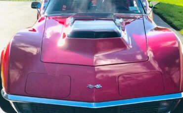 Chevrolet-corvette-1972-red-2
