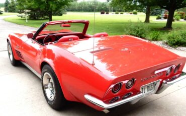 Chevrolet-corvette-1972-red-21
