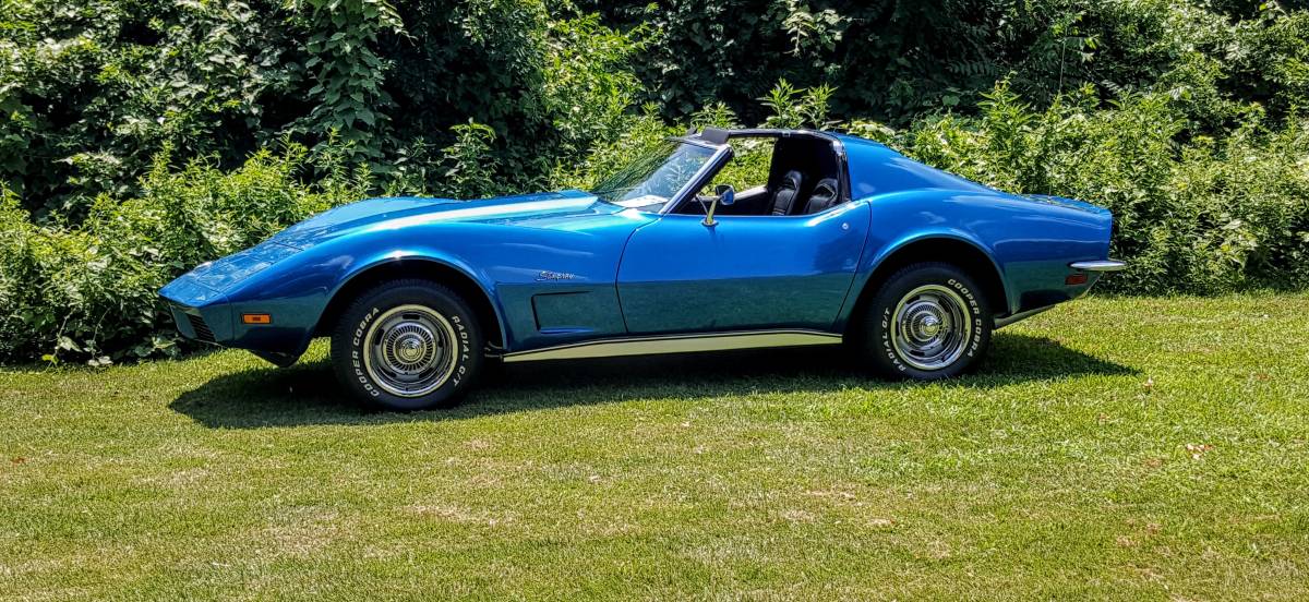 Chevrolet-corvette-1973-blue-1