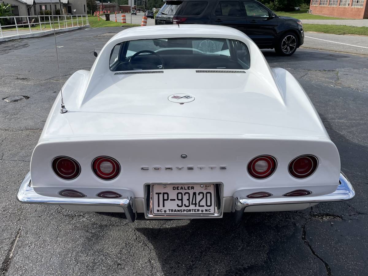 Chevrolet-corvette-1973-white