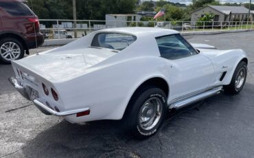 Chevrolet-corvette-1973-white-19