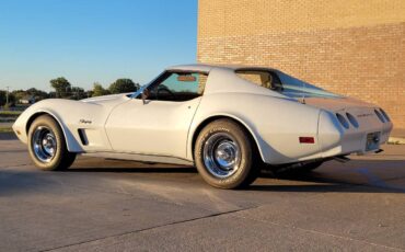 Chevrolet-corvette-1974-2