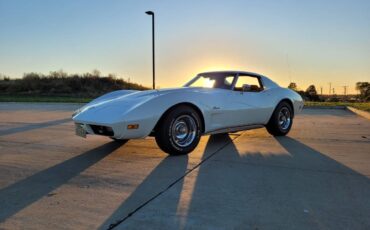 Chevrolet-corvette-1974-4