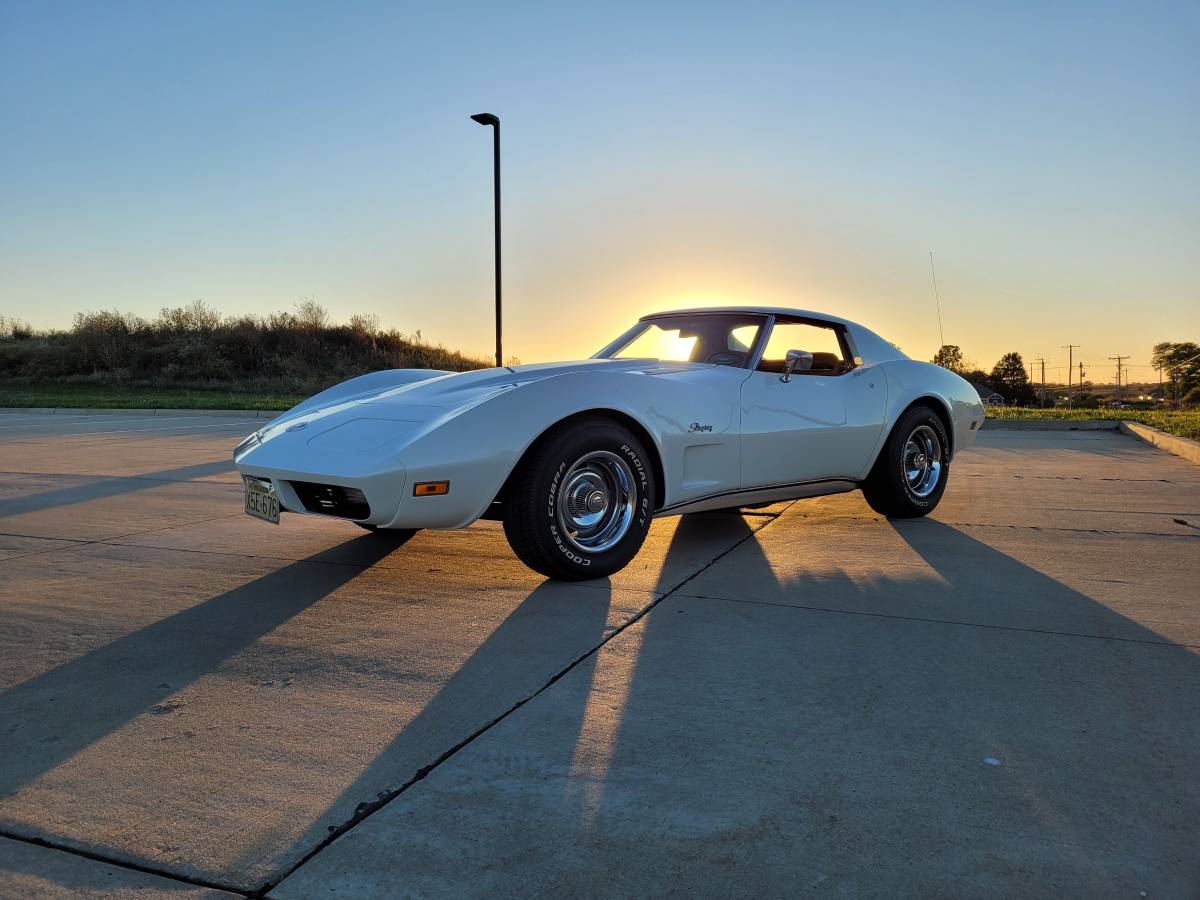 Chevrolet-corvette-1974-4