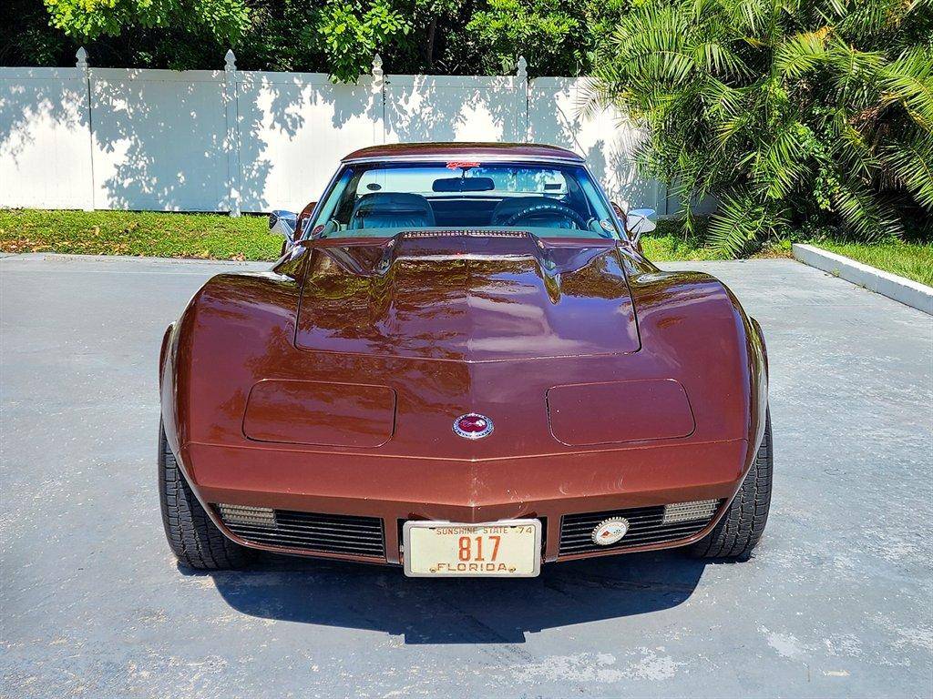 Chevrolet-corvette-1974-brown-4